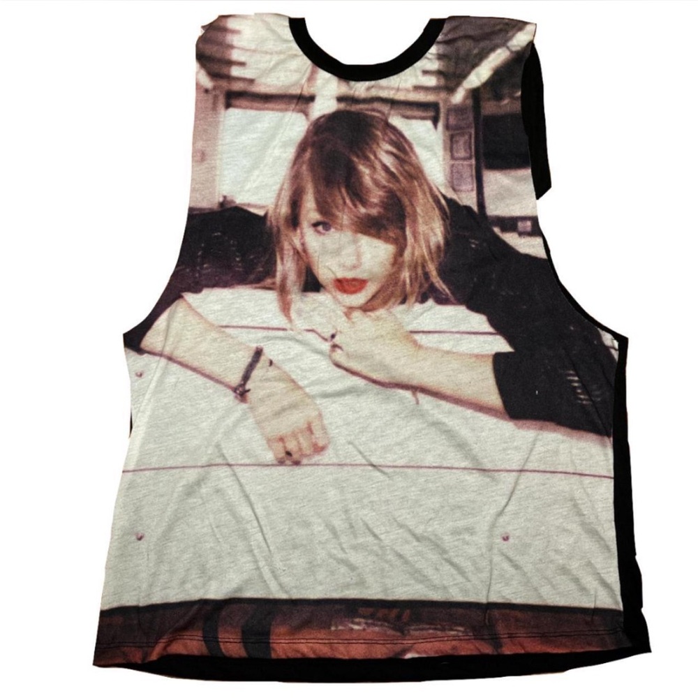 Taylor Swift 1989 original merch Black and White Graphic Muscle Tee